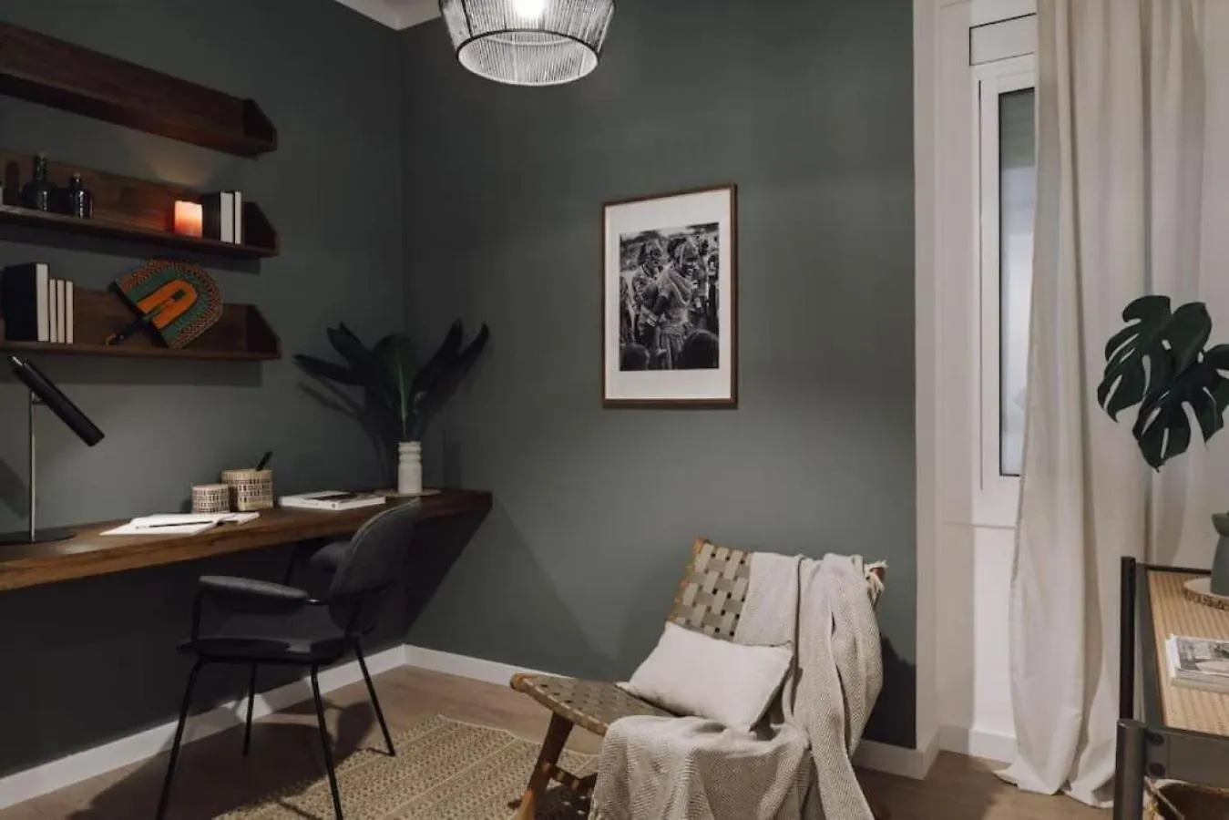 Baka - 2 Bedroom With Terrace In Sant Gervasi Barcellona Appartamento